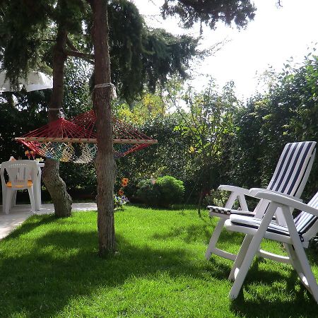 Bed and Breakfast Il Giardino Di Alisa Тиволи Экстерьер фото